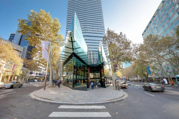 Vibe Hotel North Sydney image 1